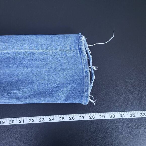 Mother Jeans High Waisted Rider Ankle Straight Size 26 Denim Blue Distressed - Picture 9 of 10